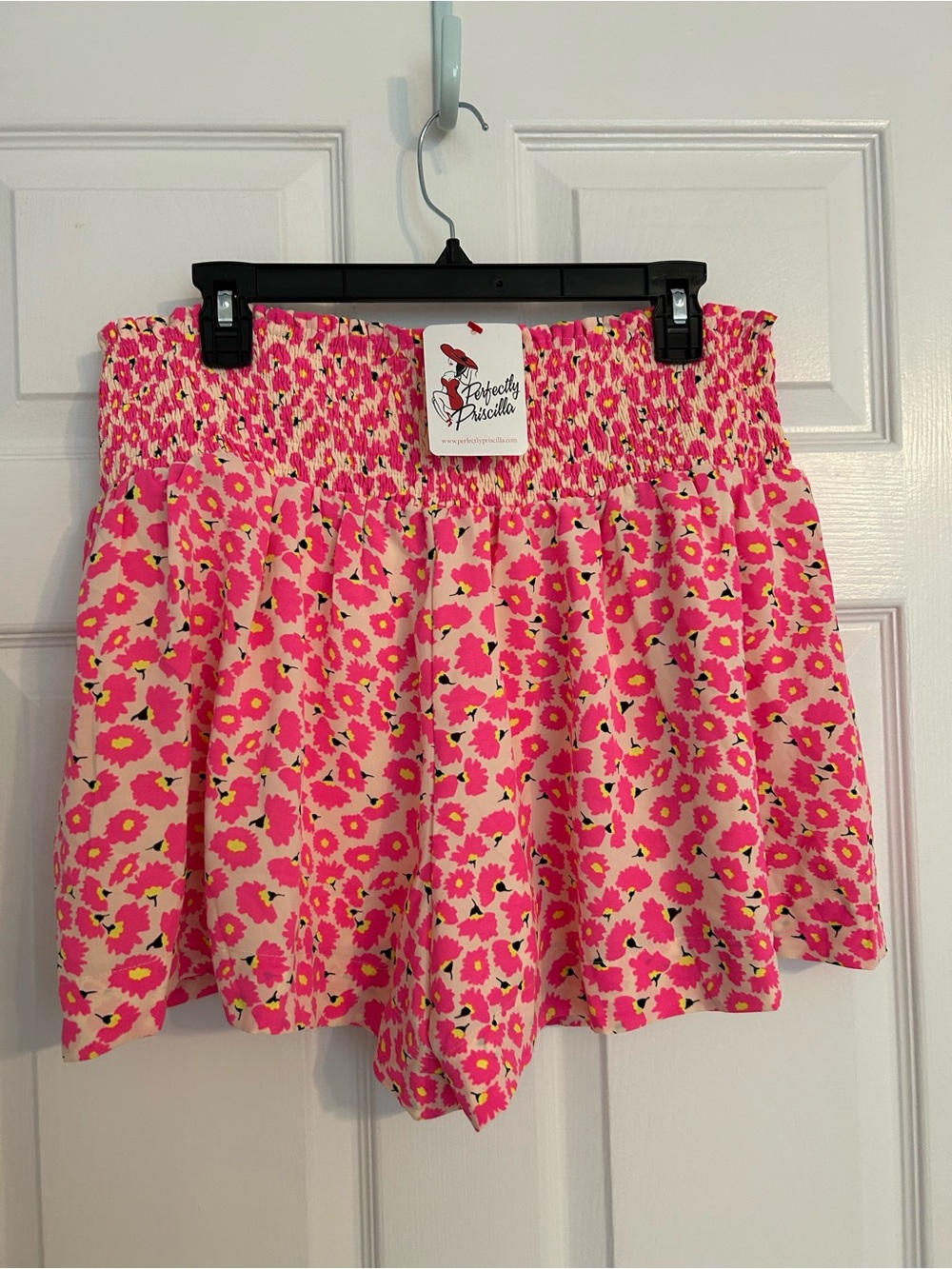 Perfectly Priscilla NWT Pink Floral Smocked Waist Women’s Shorts